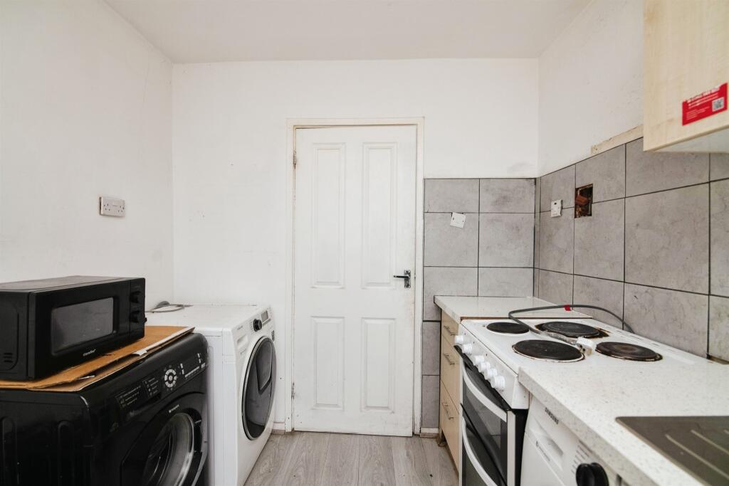 Additional image 9 of Oakthorpe Gardens, Tividale, Oldbury