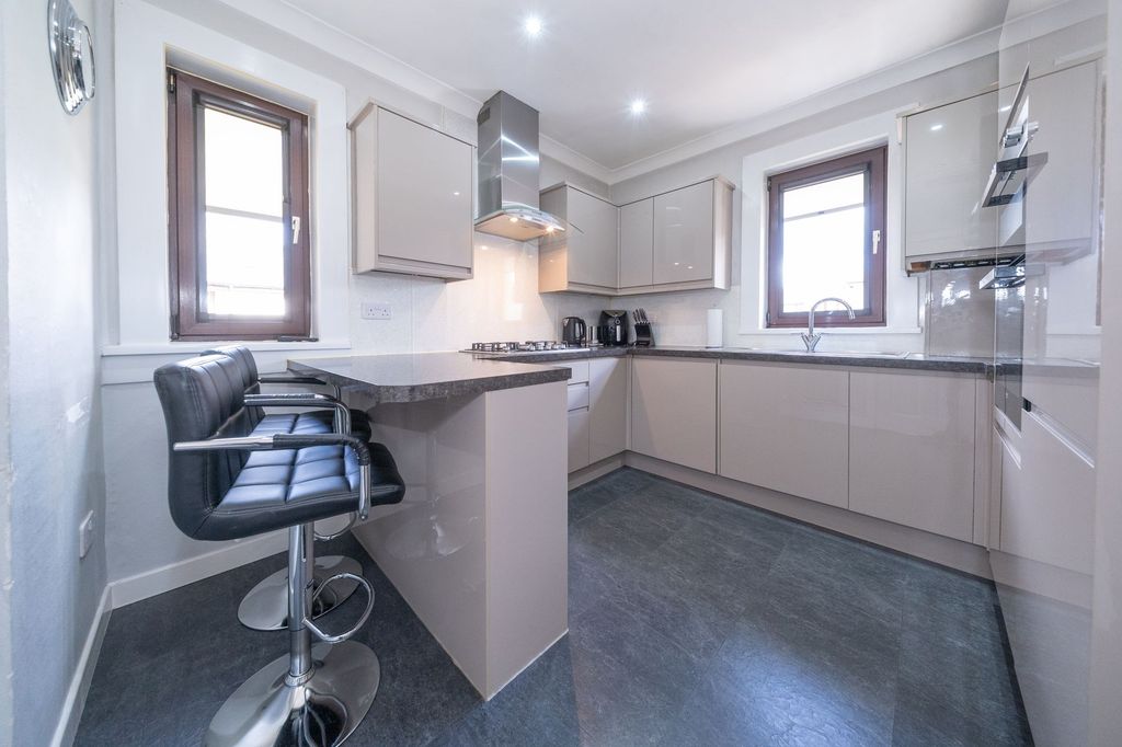 Additional image 2 of 2 bed flat for saleJubilee Road, Whitburn EH47