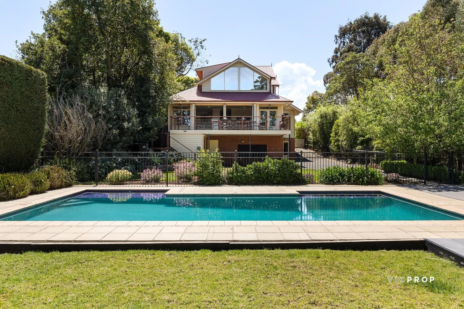 102 Old Eltham Road, Lower Plenty VIC 3093