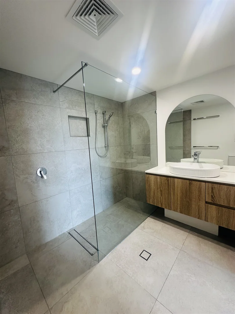 Additional image 11 of 15/2894-2910 Gold Coast Highway, Surfers Paradise QLD 4217
