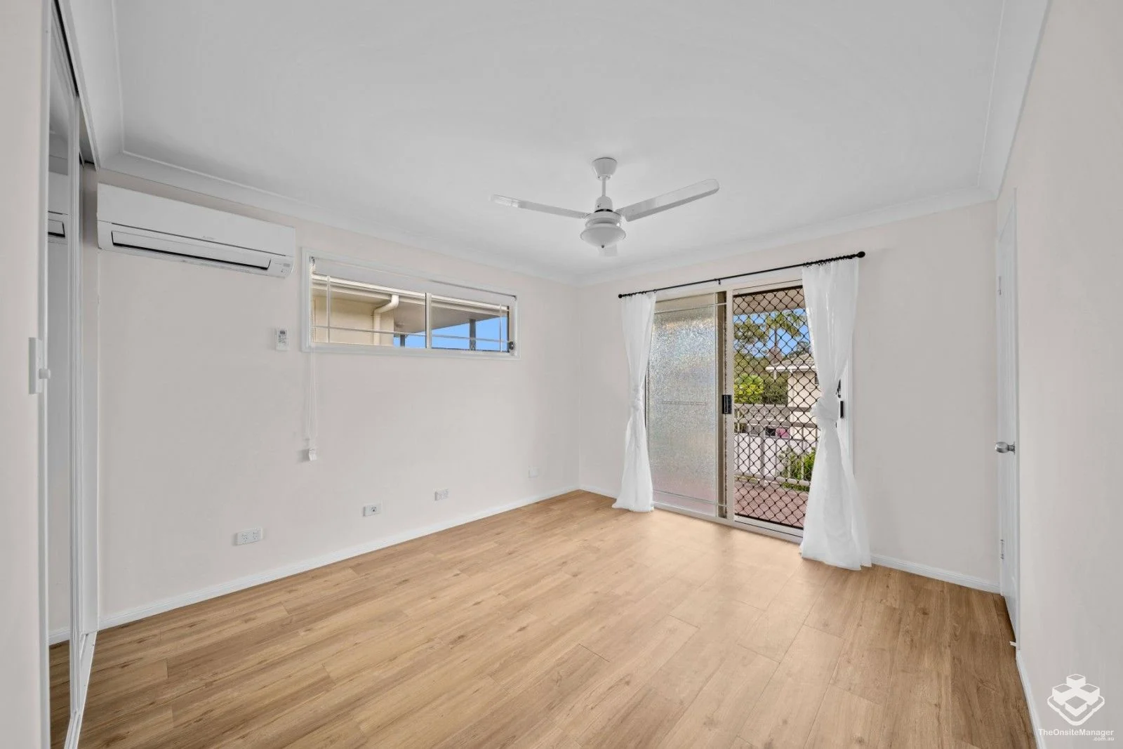 Additional image 7 of ID:21174049/8 Gemview Street, Calamvale QLD 4116