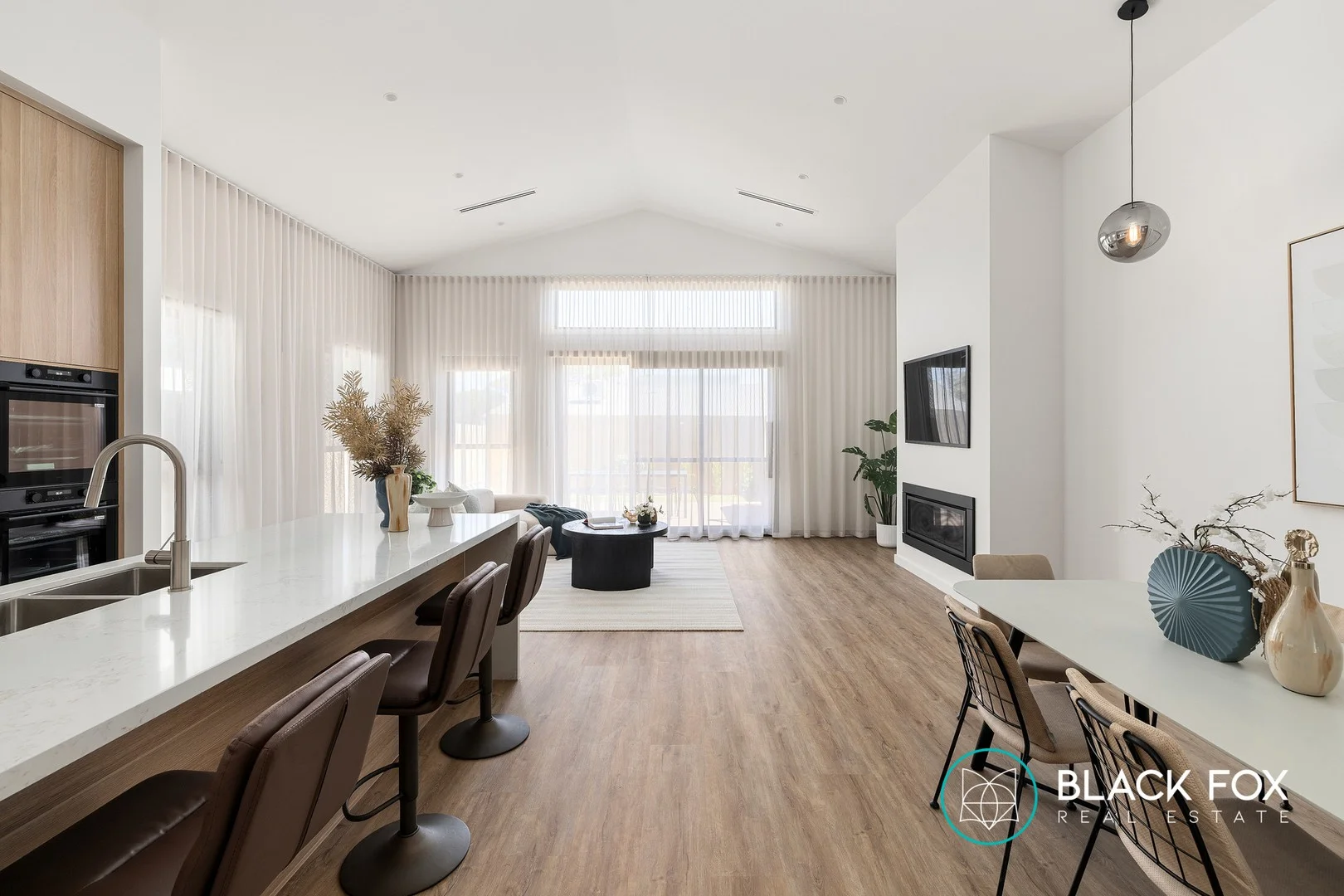 14 Basil Street, Dromana VIC 3936