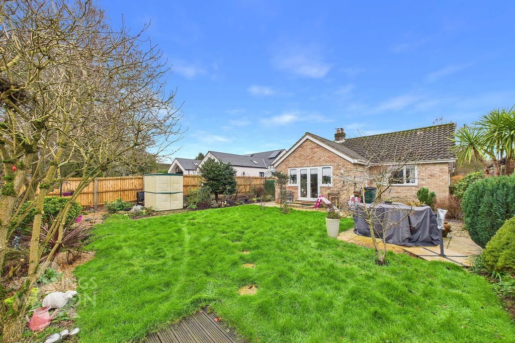 Additional image 2 of 3 bed detached bungalow for saleChurch Road, Yelverton, Norwich NR14