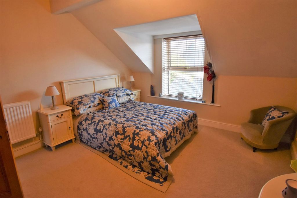 Additional image 10 of 3 bed semi-detached house for saleSouth Parade, Tenby SA70