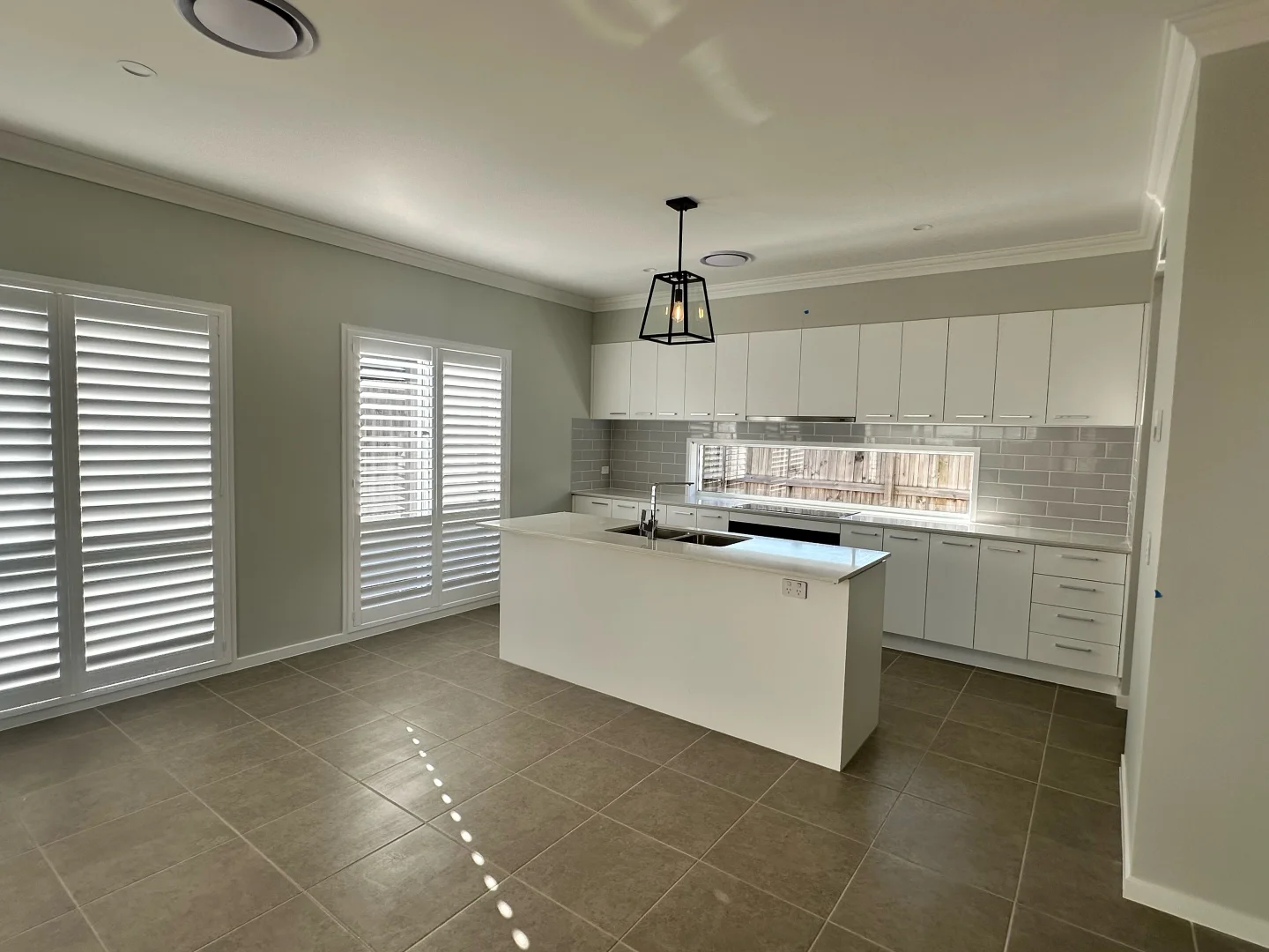Additional image 4 of 5 Coastview Place, Victoria Point QLD 4165