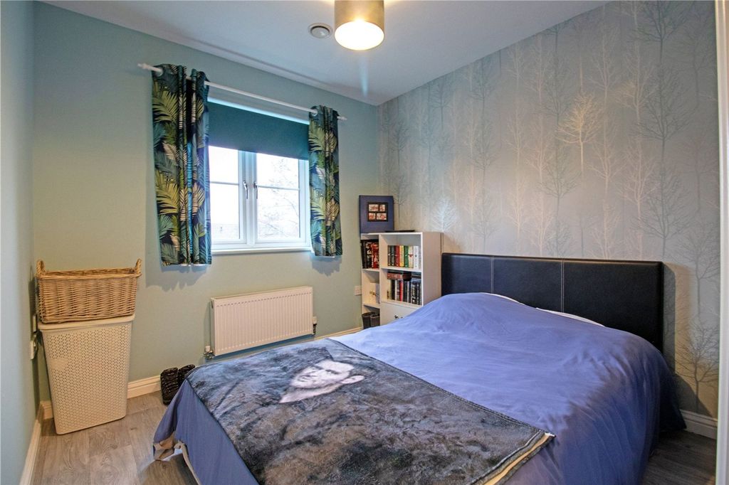 Additional image 8 of 2 bed flat for salePintail Close, Scunthorpe DN16