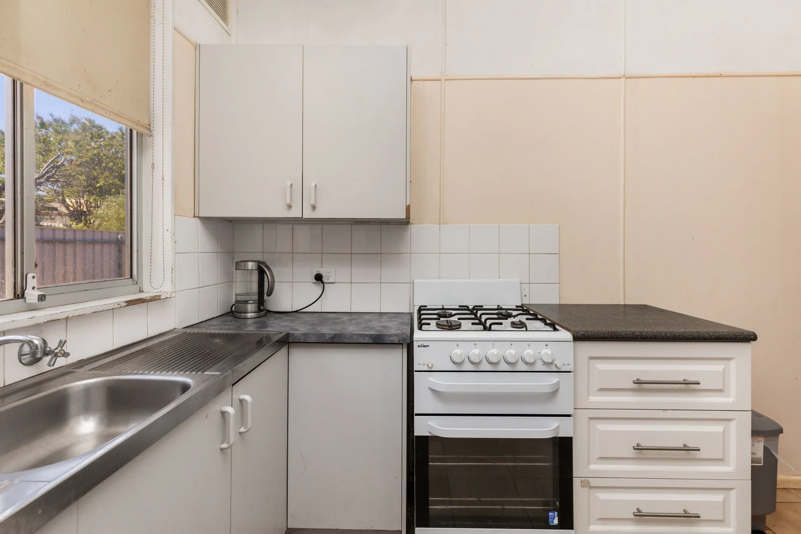 Additional image 4 of 55 Phillip Avenue, Mount Austin NSW 2650