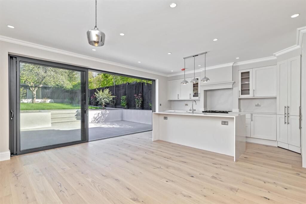 Batchwood Drive, St. Albans photo 2