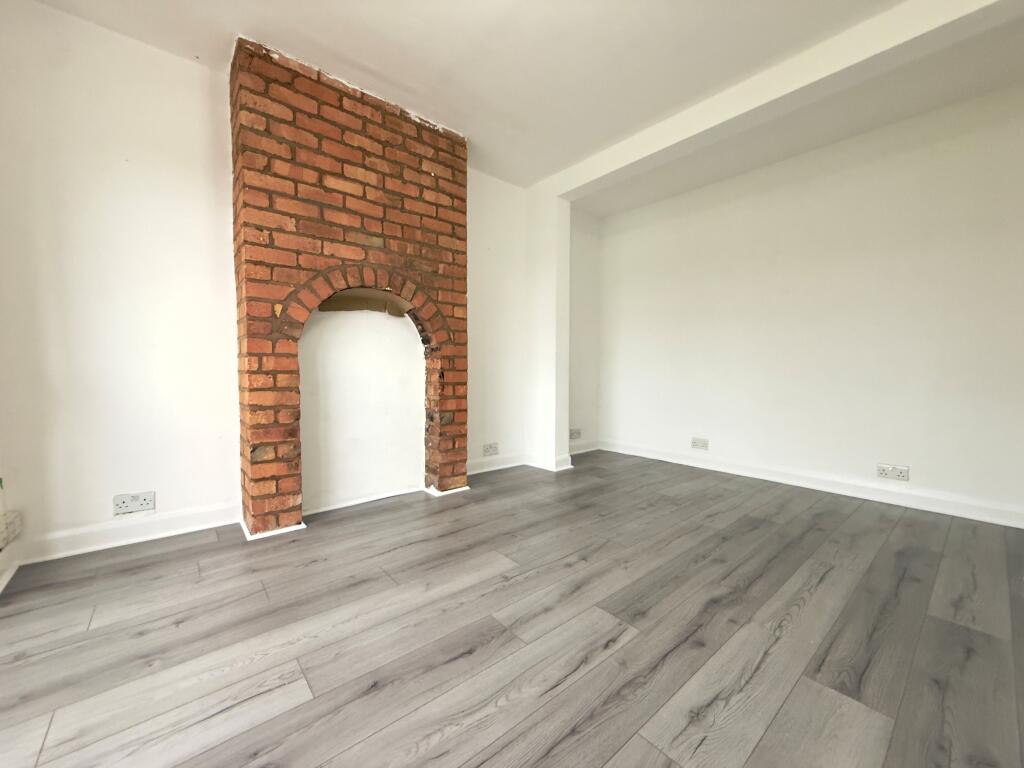 Broad Lane, Kings Heath B14