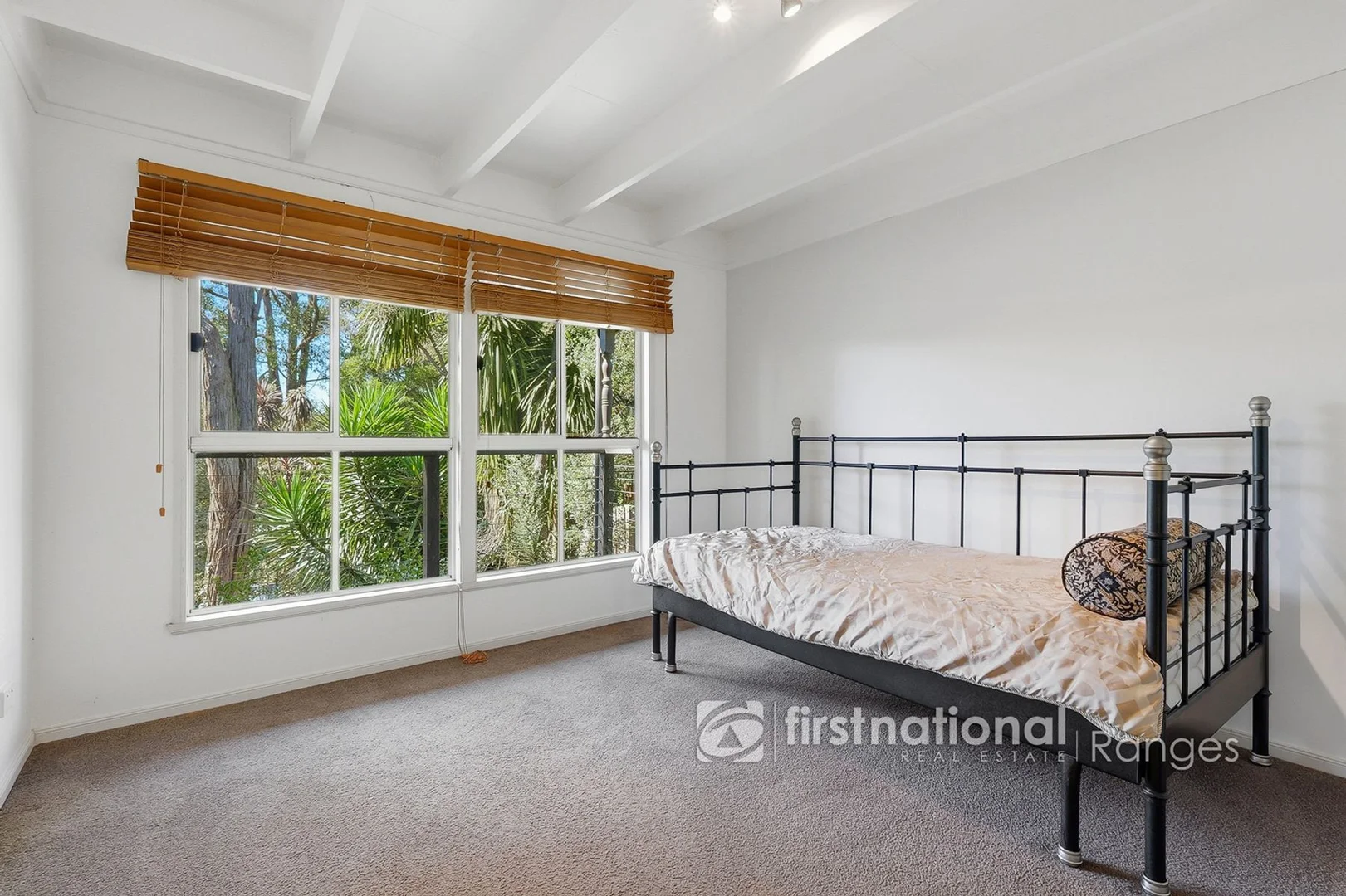 Additional image 14 of 10 Haylock Avenue, Cockatoo VIC 3781