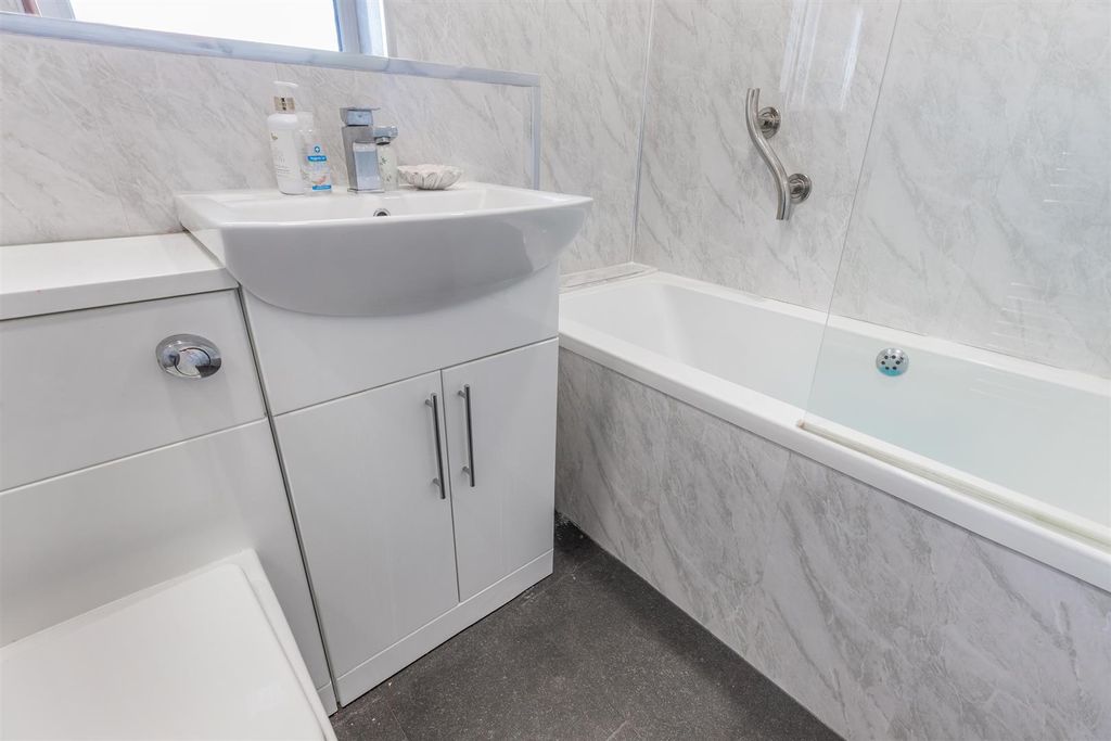 Additional image 21 of 2 bed flat for saleJane Rae Gardens, Clydebank G81