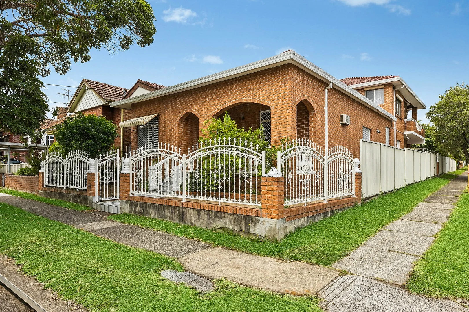 33 Wonga Street, Canterbury NSW 2193