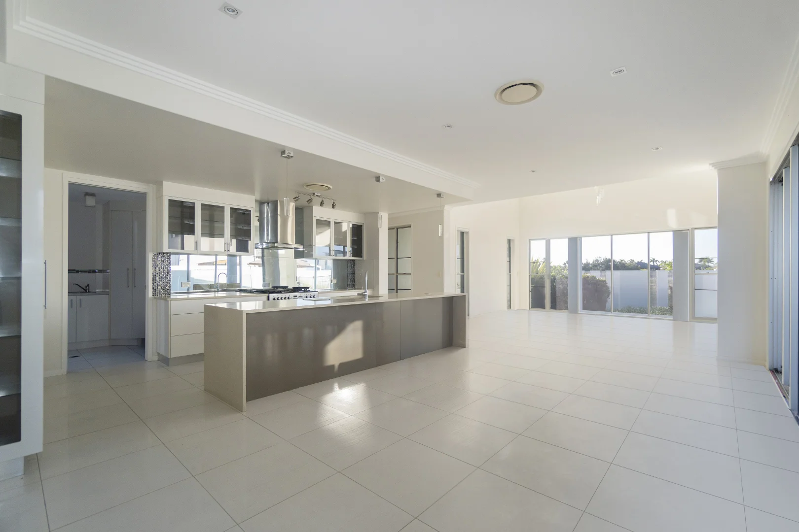 Additional image 3 of 1 Andrew Close, Bargara QLD 4670