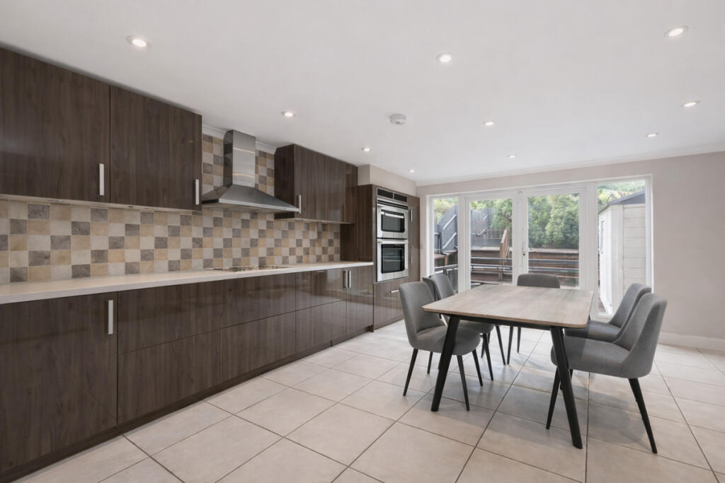 Luton Road, Harpenden, AL5 photo 3