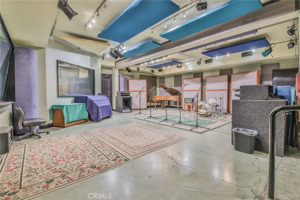 Additional image 84 of 5221 E Beverly Boulevard, Los Angeles, CA 90022