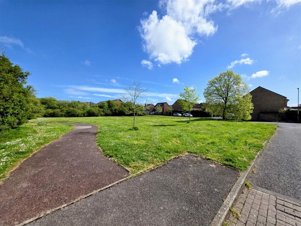 Land for saleYarrow Way, Locks Heath, Southampton SO31 photo 5