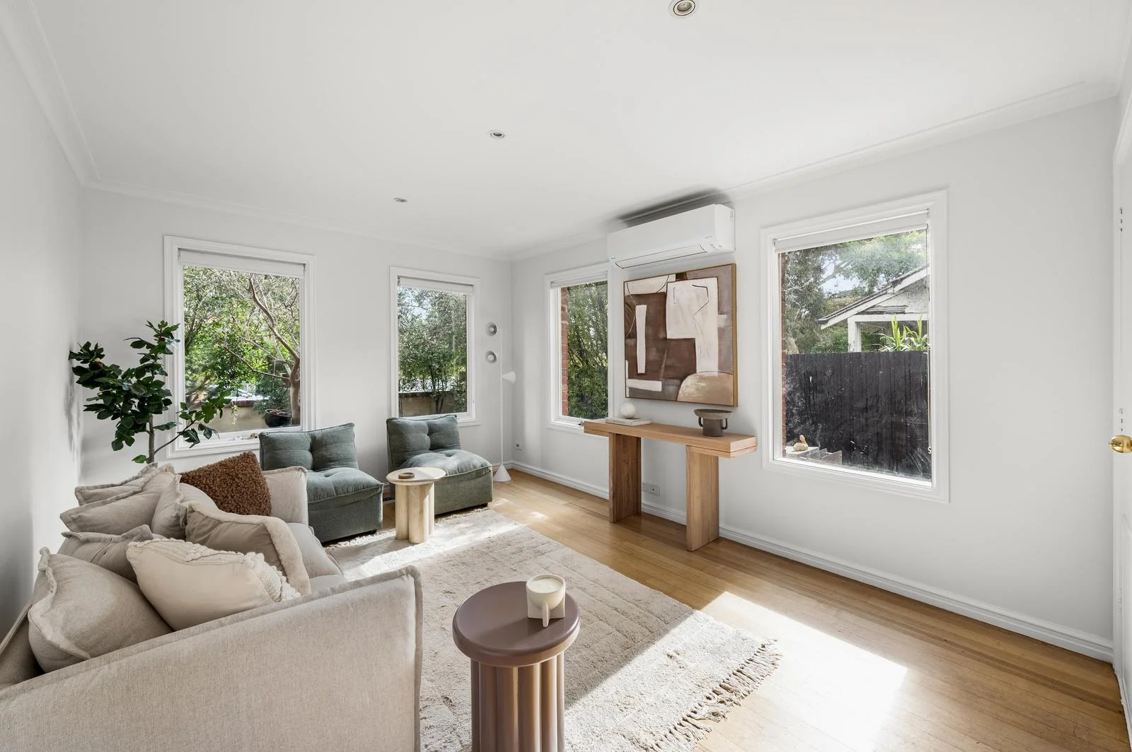 Additional image 2 of 1/135 Ivanhoe Parade, Ivanhoe VIC 3079