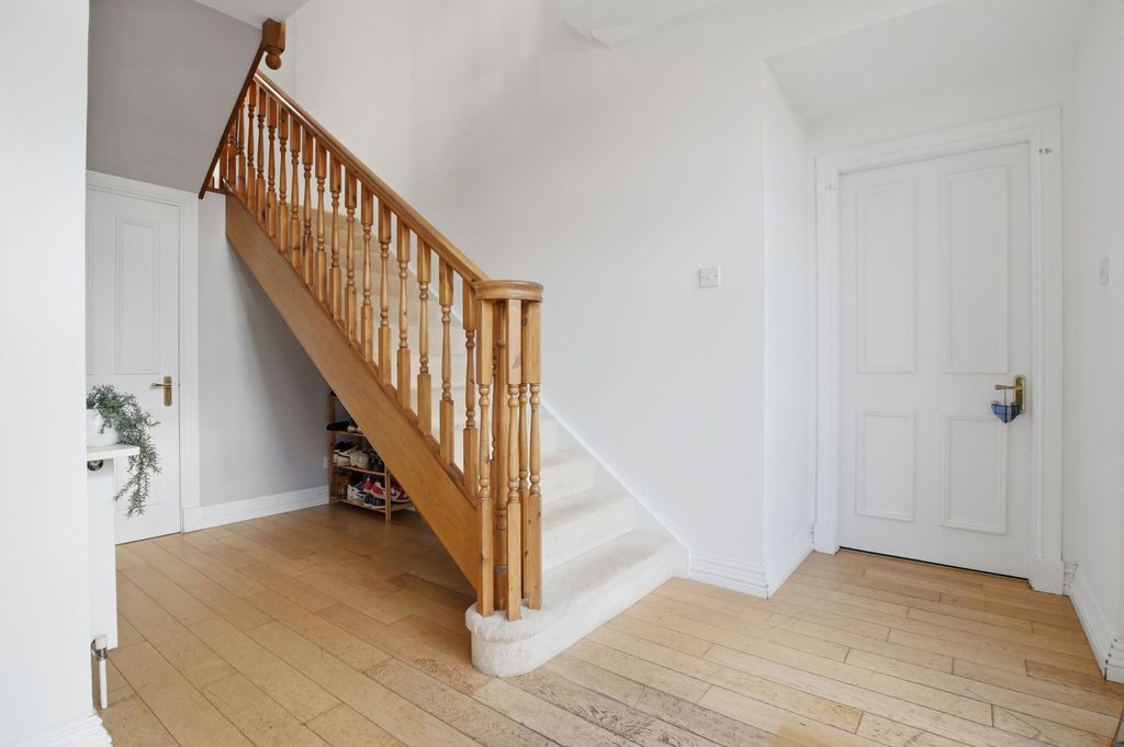 Additional image 11 of 5 bed detached house for saleThe Coach House, Perth Road, Dunblane FK15