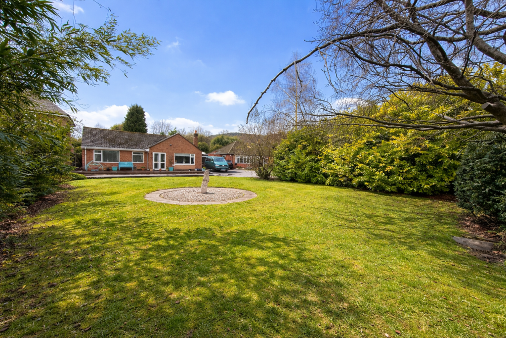 Nursery Lane, Hopwas, B78 3AS