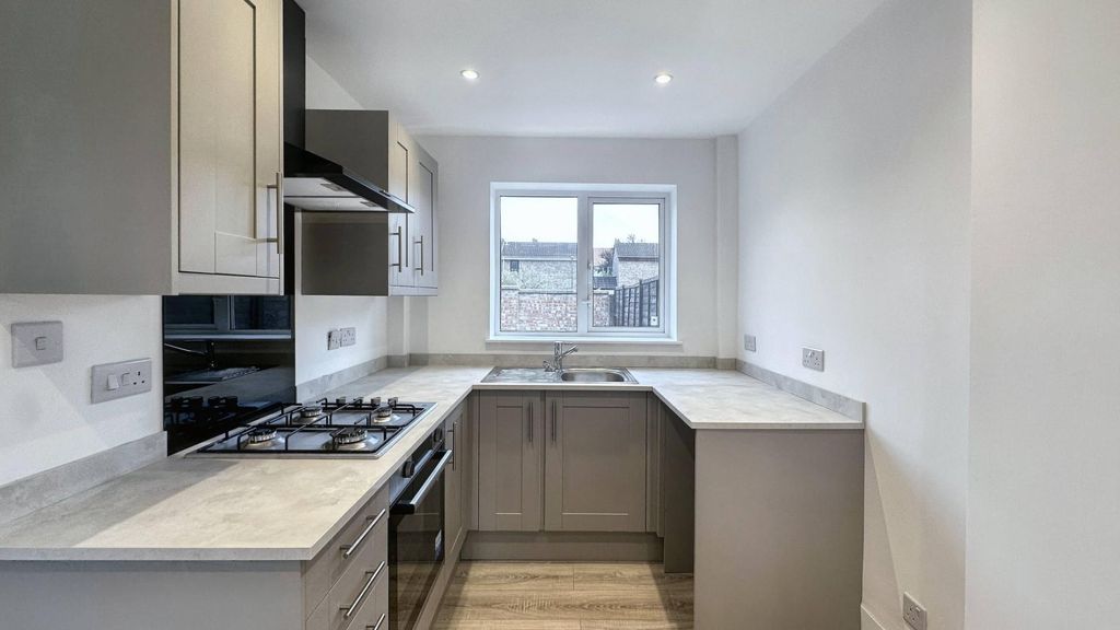 1 bed end terrace house for saleSidmouth Gardens, Bristol, Gb BS3