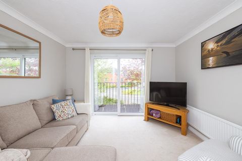 Holywell Close, St. Annes Park BS4