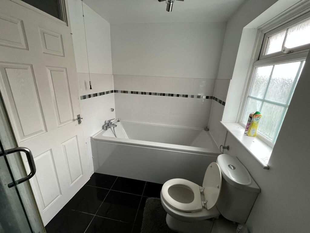 Additional image 5 of 2 Rooms Available in Bach Mill Drive, Hall Green