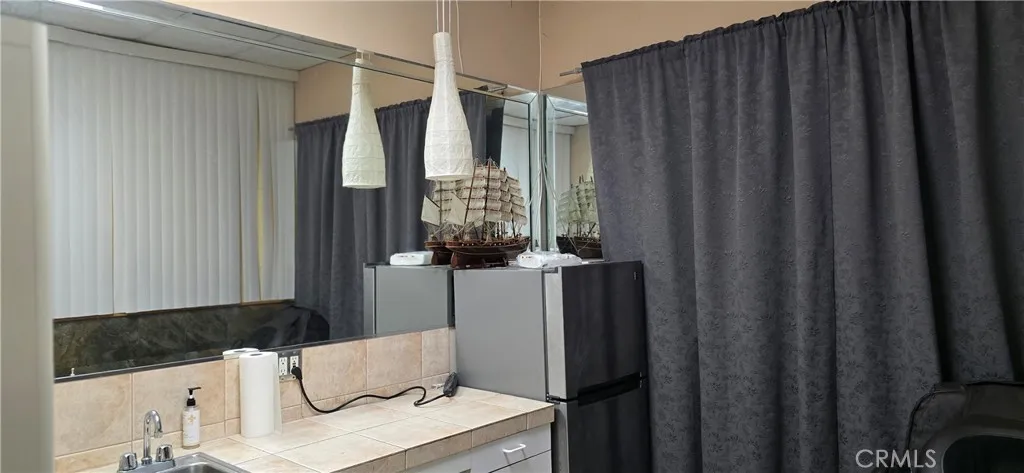 2400 Newport Blvd Unit A2, Costa Mesa, CA 92627