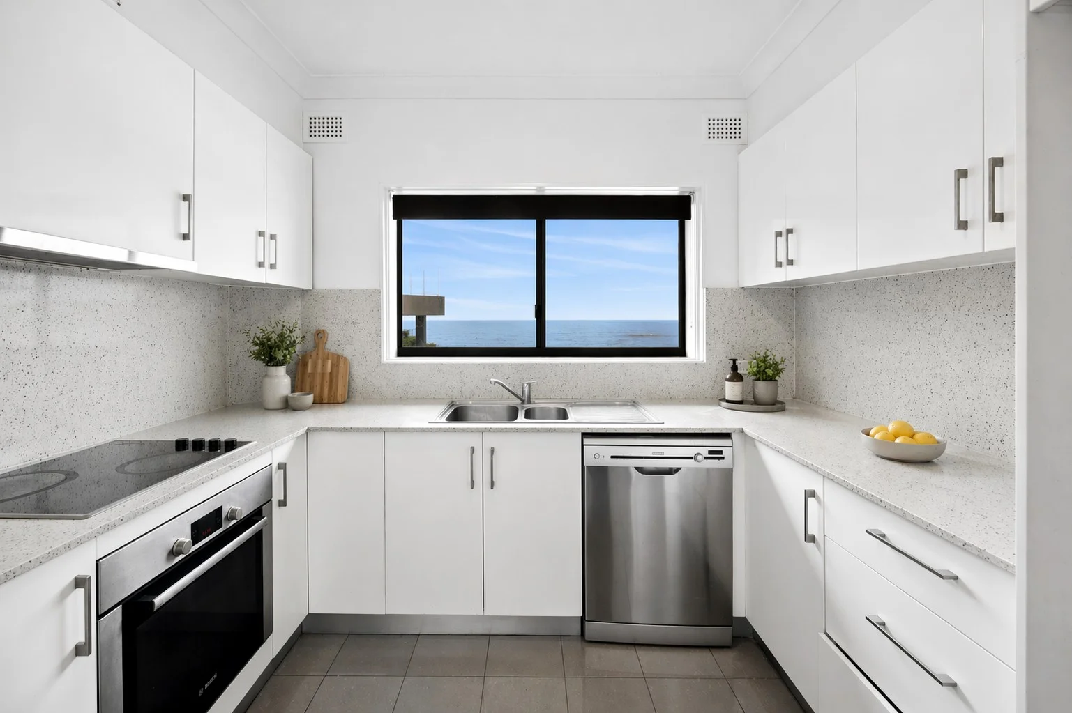 6/22 Queenscliff Road, Queenscliff NSW 2096 photo 2
