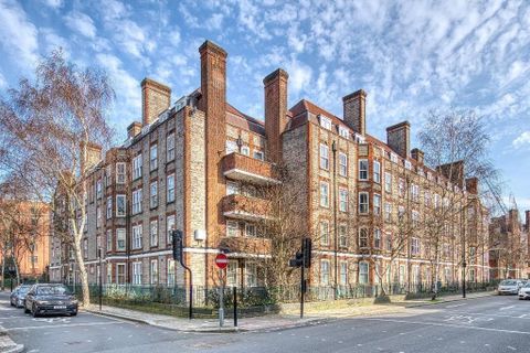 Camelot House, Camden NW1