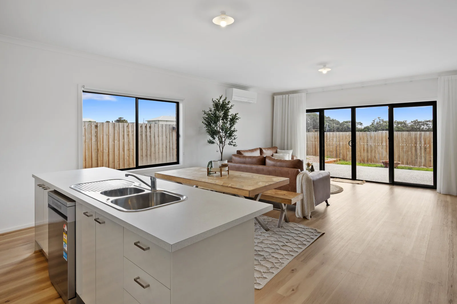Additional image 2 of 23 Callaway Court, Peterborough VIC 3270