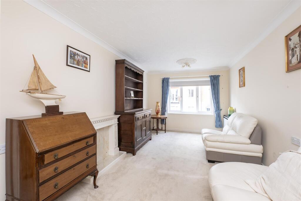 Marlborough Road, St. Albans photo 2
