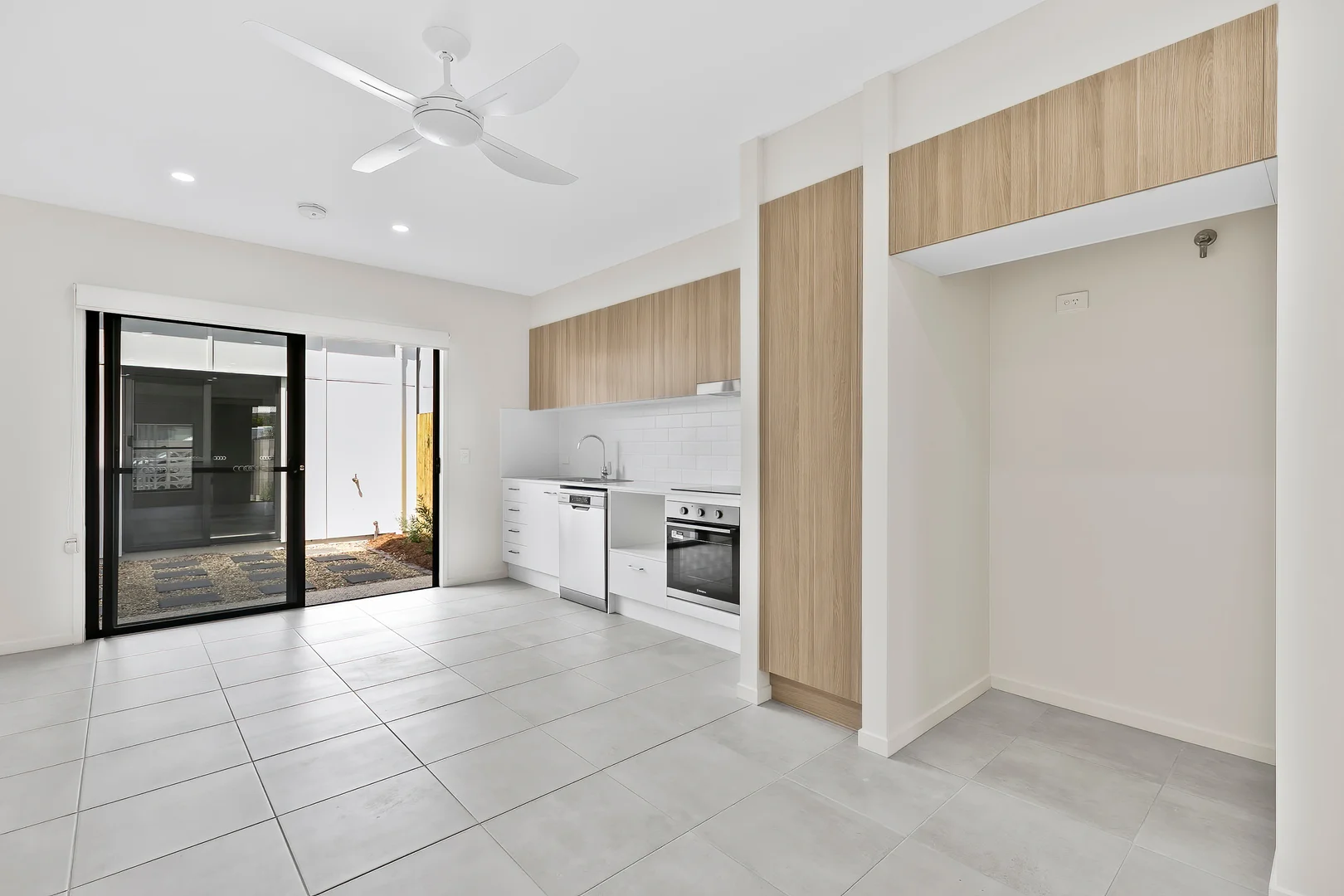 113 Charlotte Ave, Nirimba QLD 4551 photo 5