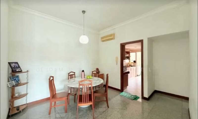 88 Hillview Avenue photo 3