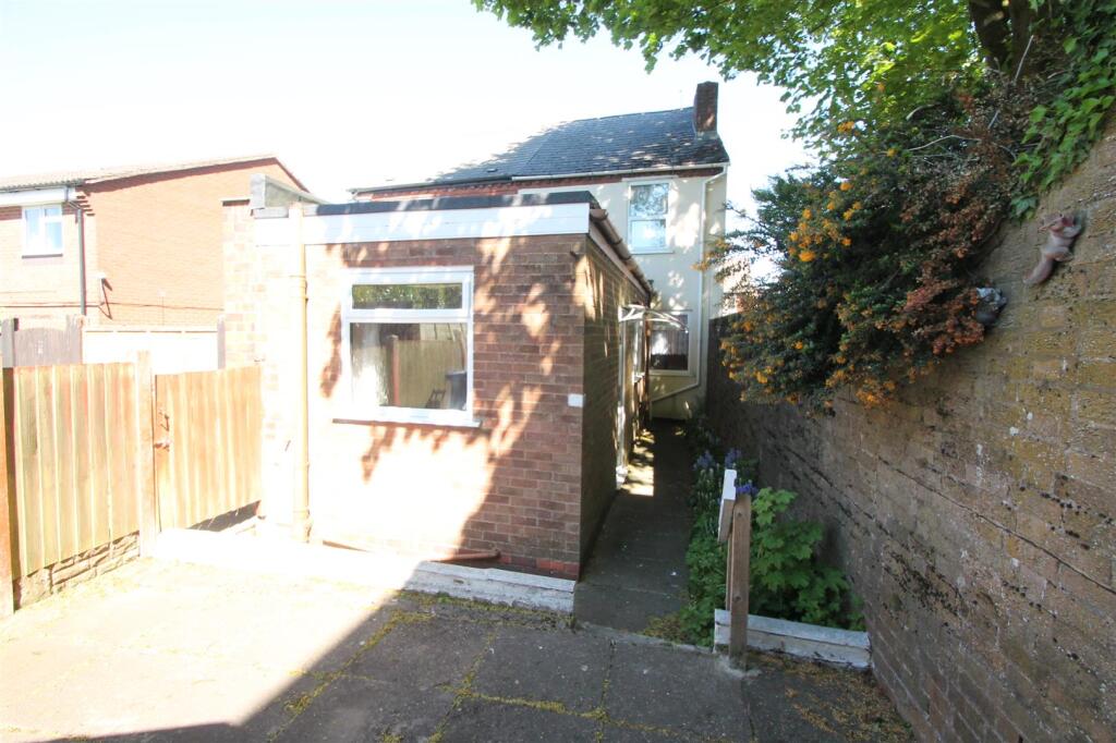 Additional image 13 of New England, Halesowen