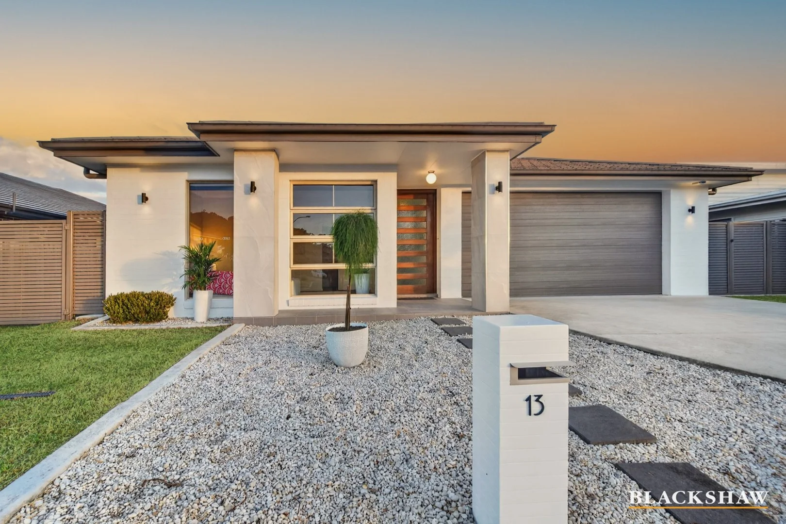 13 Oceanview Way, Tomakin NSW 2537