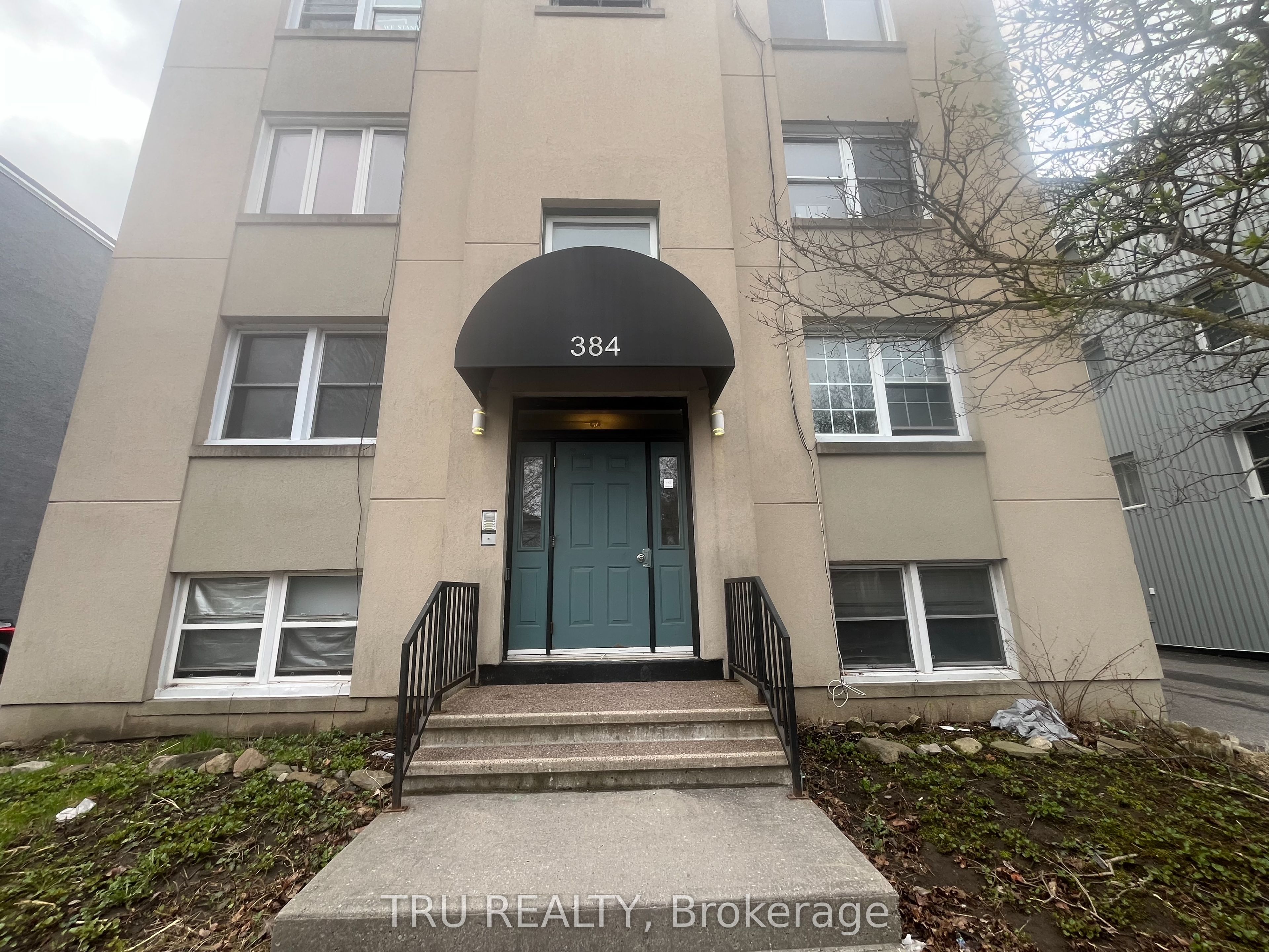 3-384 Blake Boulevard, Ottawa, ON, K1L 6L2