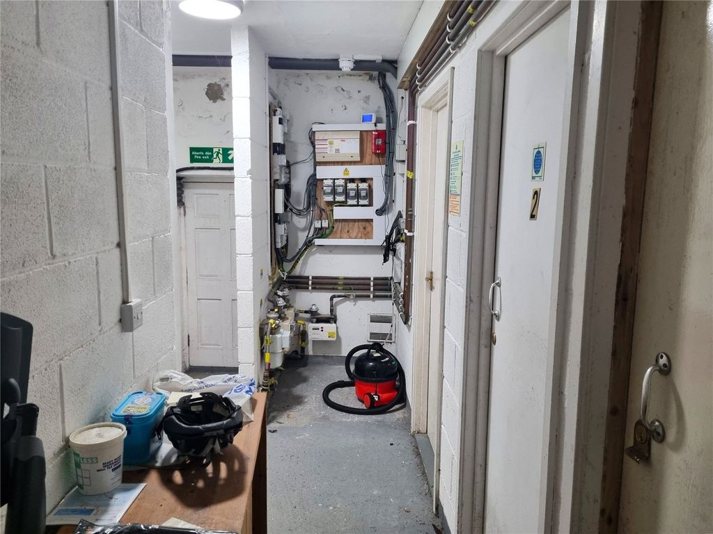 Additional image 13 of 4 bed flat for saleMarine Terrace, Aberystwyth, Ceredigion SY23