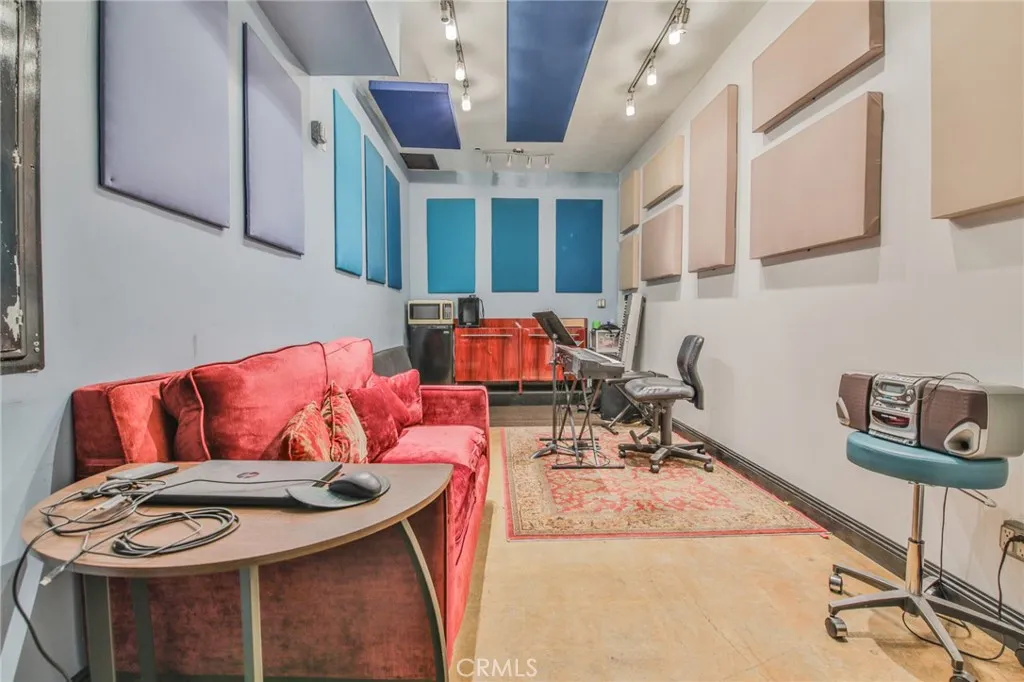 Additional image 79 of 5221 E Beverly Boulevard, Los Angeles, CA 90022