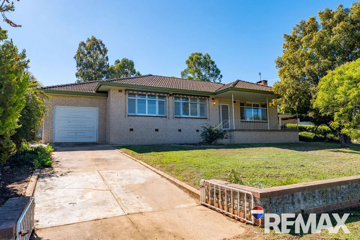 14 Lillian Street, Junee NSW 2663 photo 2