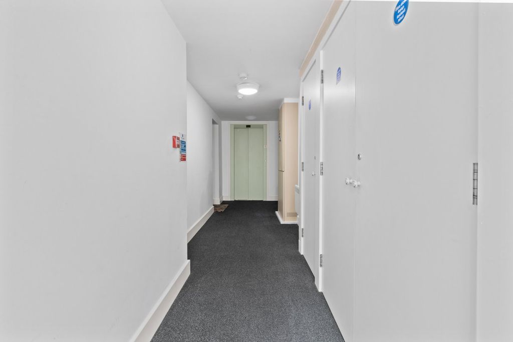Additional image 18 of 2 bed flat for saleCompton Street, Eastbourne BN21
