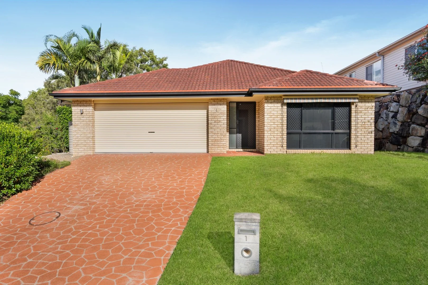 1 Memoire Court, Eatons Hill QLD 4037