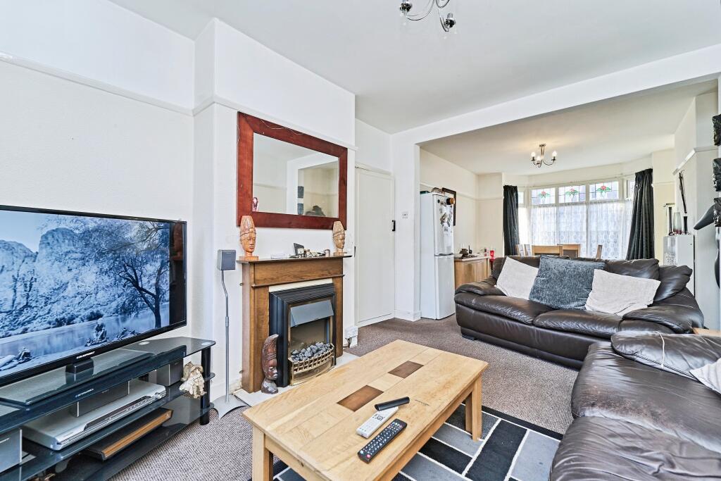Lynton Avenue, West Bromwich, B71 photo 3