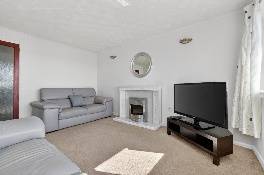Additional image 5 of 2 bed flat for saleSpringfield Gardens, Largs KA30