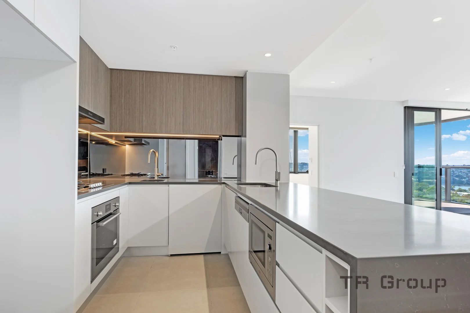 2701/36 Walker St, Rhodes NSW 2138 photo 3