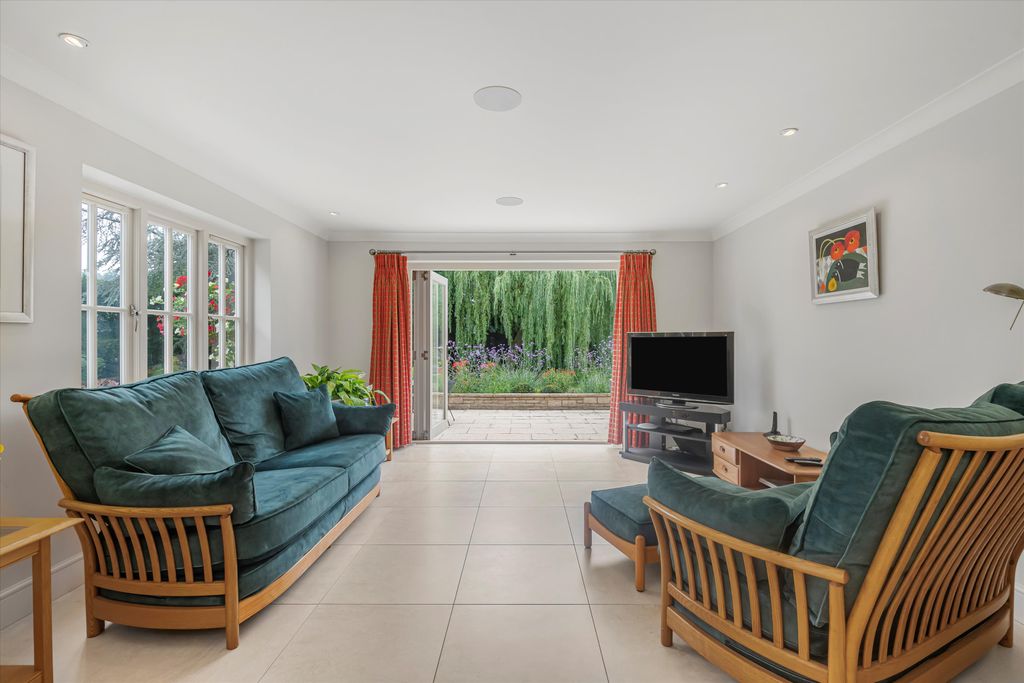 Additional image 10 of 7 bed detached house for saleParkside, Henley-On-Thames, Oxfordshire RG9
