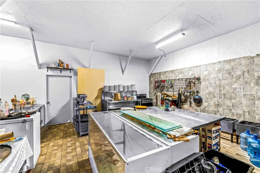 Additional image 83 of 6009 Wilmington Avenue, Los Angeles, CA 90001