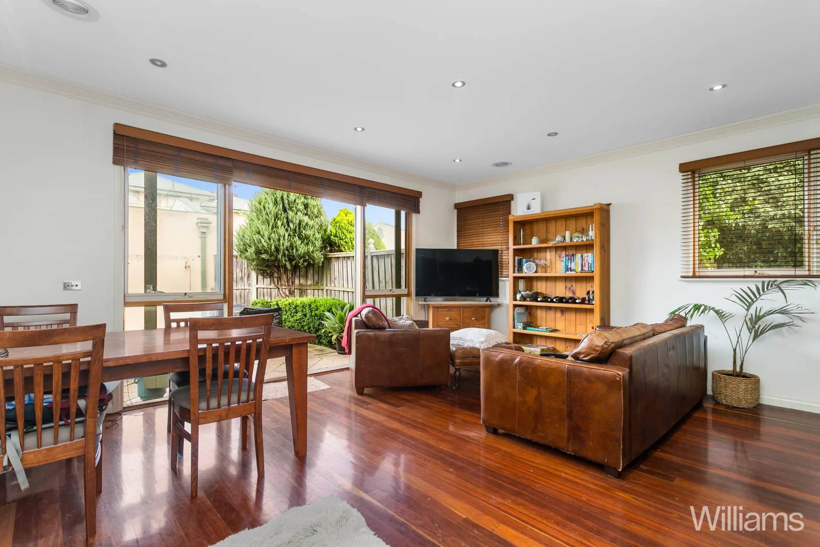 1/86 Railway Crescent, Williamstown VIC 3016 photo 3