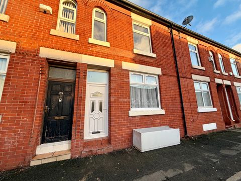 Chisholm Street, Manchester M11