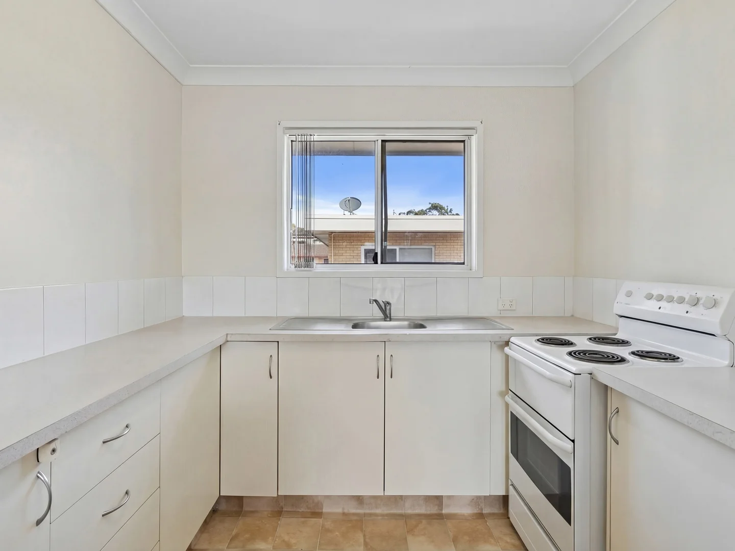 Additional image 5 of 6/39 Middle Street, Labrador QLD 4215