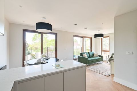 Lynton Road, Acton, London W3, New home